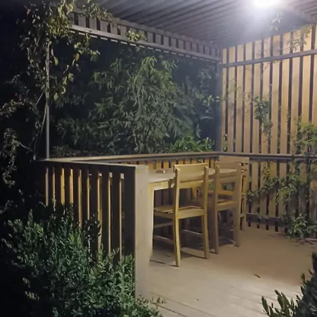 Bitez Tiny House & Hotel