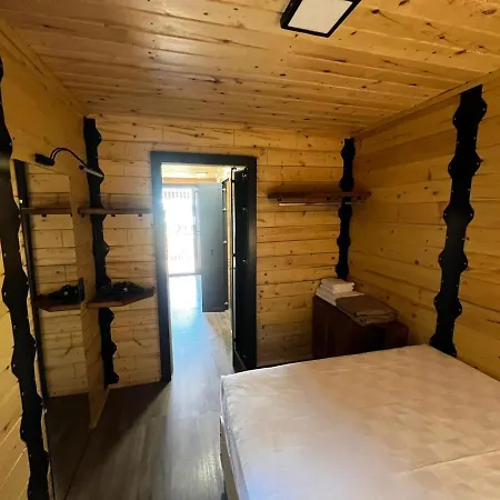 Отель Bitez Tiny House & *