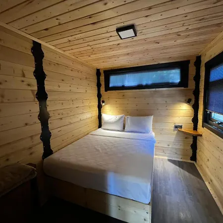Bitez Tiny House &