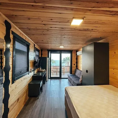 Bitez Tiny House & Отель *